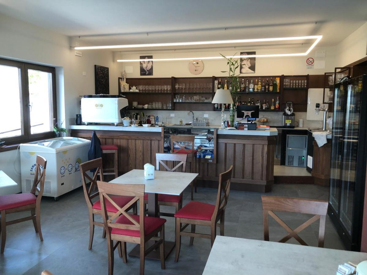 ホテル Locanda Rossa Romans di Varmo エクステリア 写真